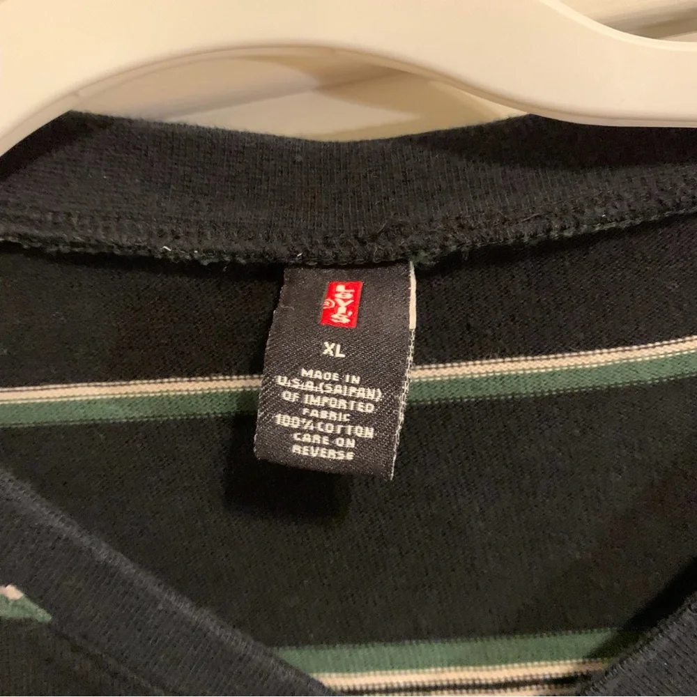 Levis striped men’s v-neck cotton sweater size XL